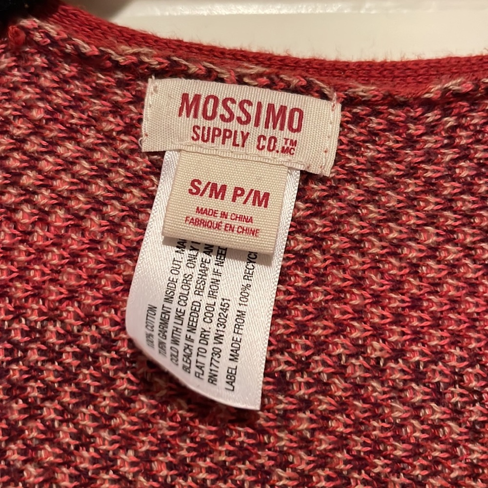 Pink/Red Open Poncho - Picture 3 of 3